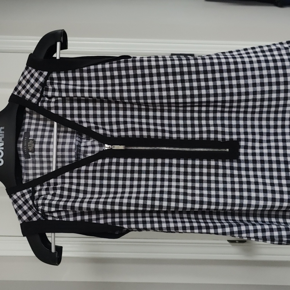 Tanktop - Picture 2 of 3